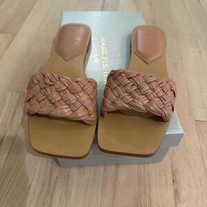 Marc Fisher Never Worn Renna sandal natural leather 9.5